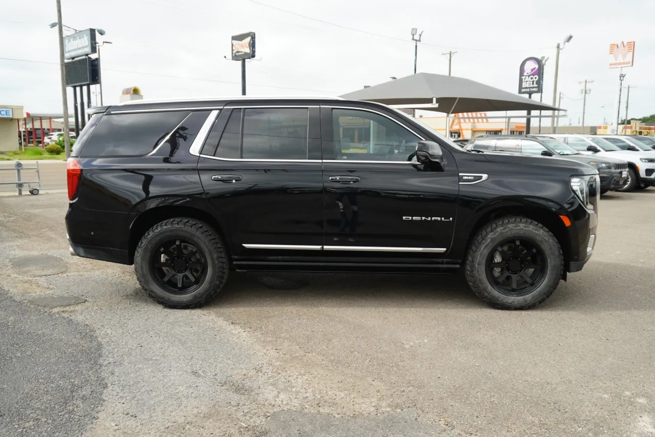 2023 GMC Yukon Denali