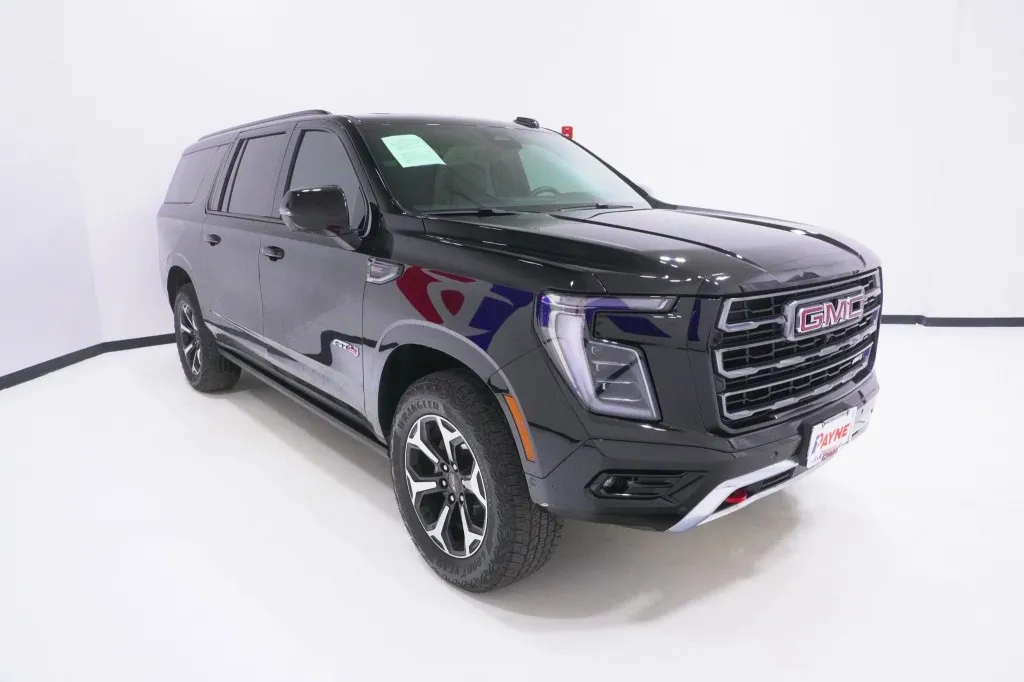 2025 GMC Yukon XL AT4