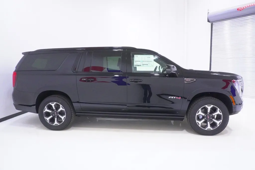 2026 GMC Yukon XL AT4 Ultimate