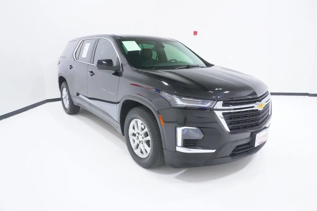 2023 Chevrolet Traverse LS