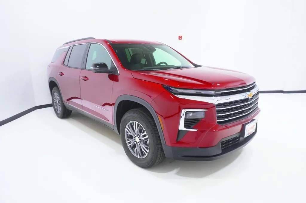 2027 Chevrolet Traverse FWD LT