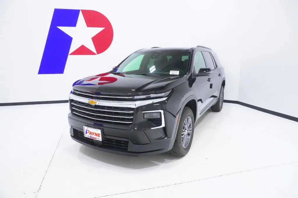 2026 Chevrolet Traverse FWD LT