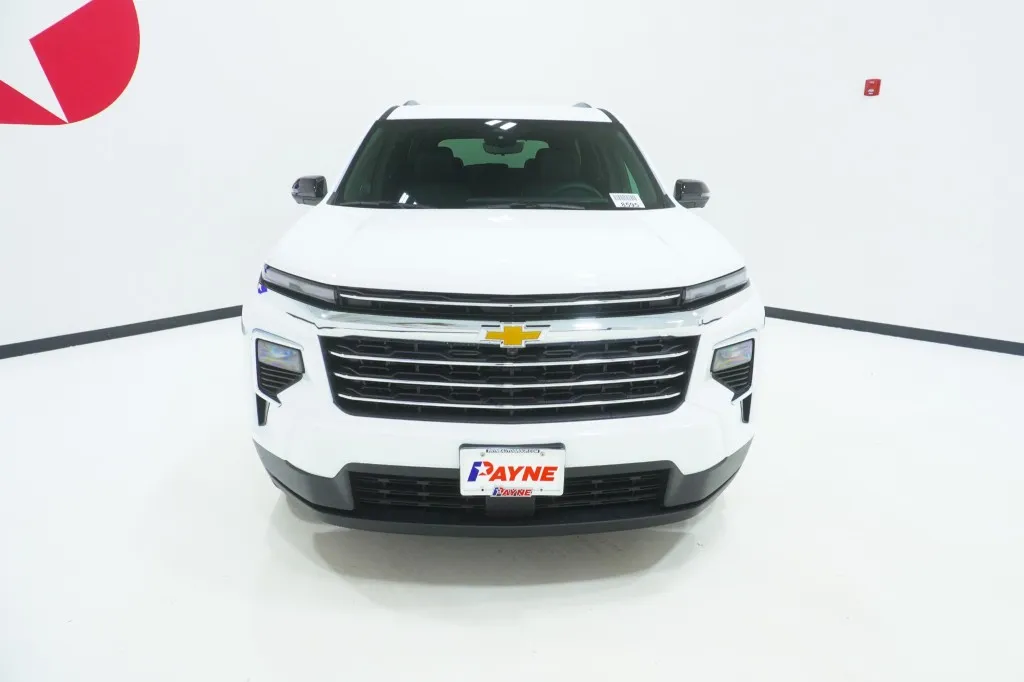2027 Chevrolet Traverse FWD LT