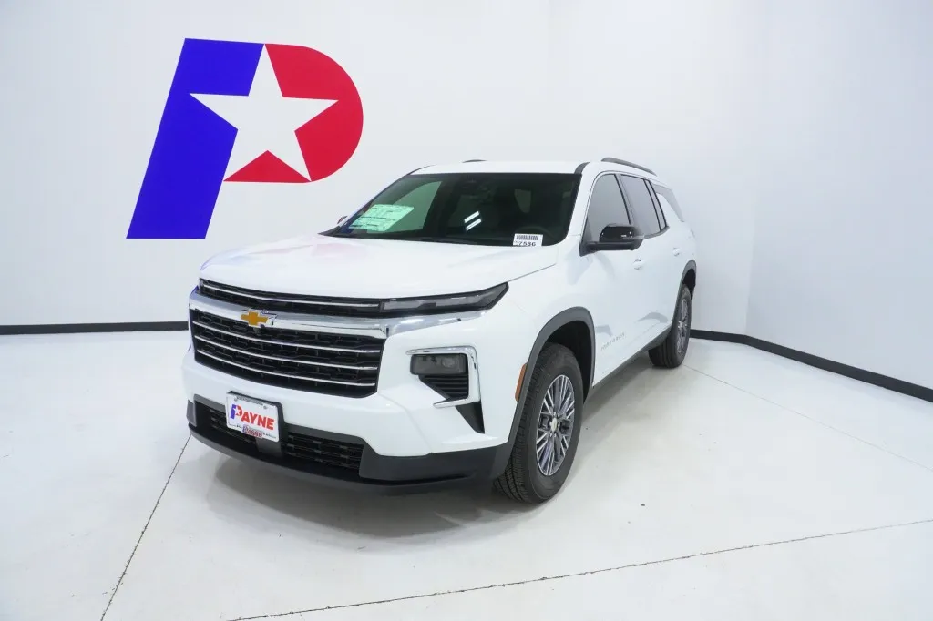 2026 Chevrolet Traverse FWD LT