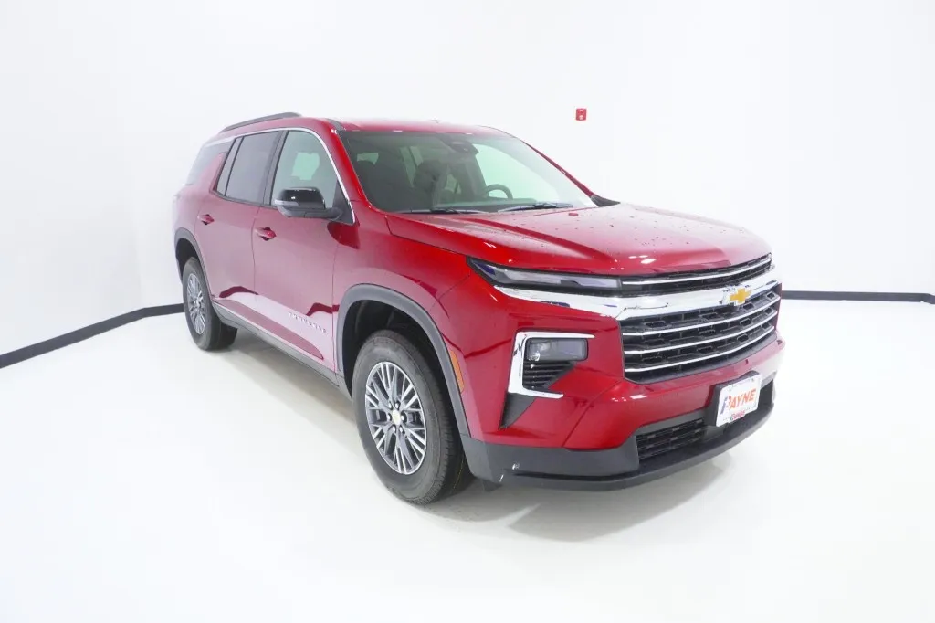 2026 Chevrolet Traverse FWD LT