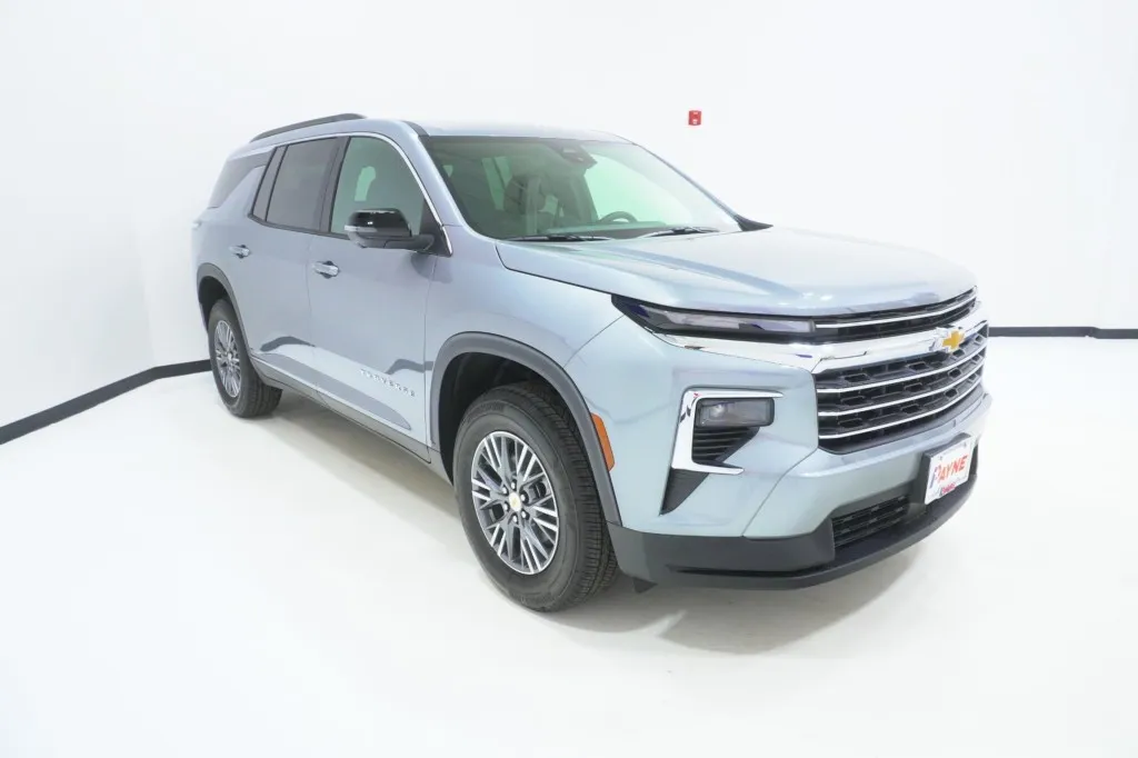 2027 Chevrolet Traverse FWD LT