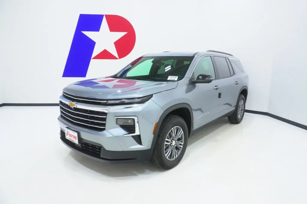 2027 Chevrolet Traverse FWD LT