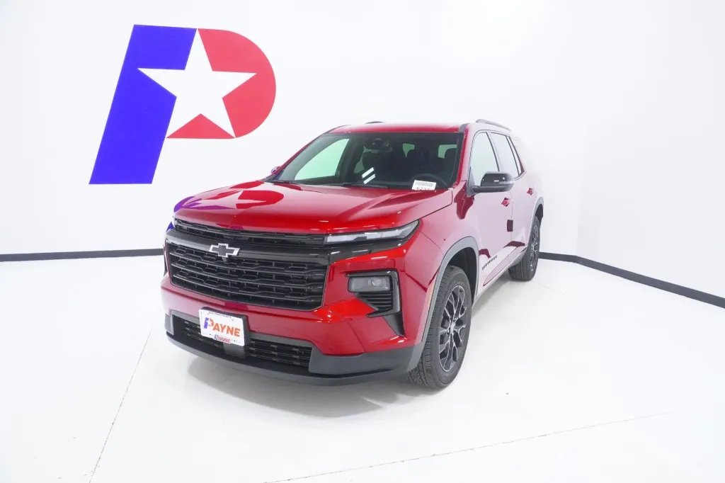 2026 Chevrolet Traverse FWD LT
