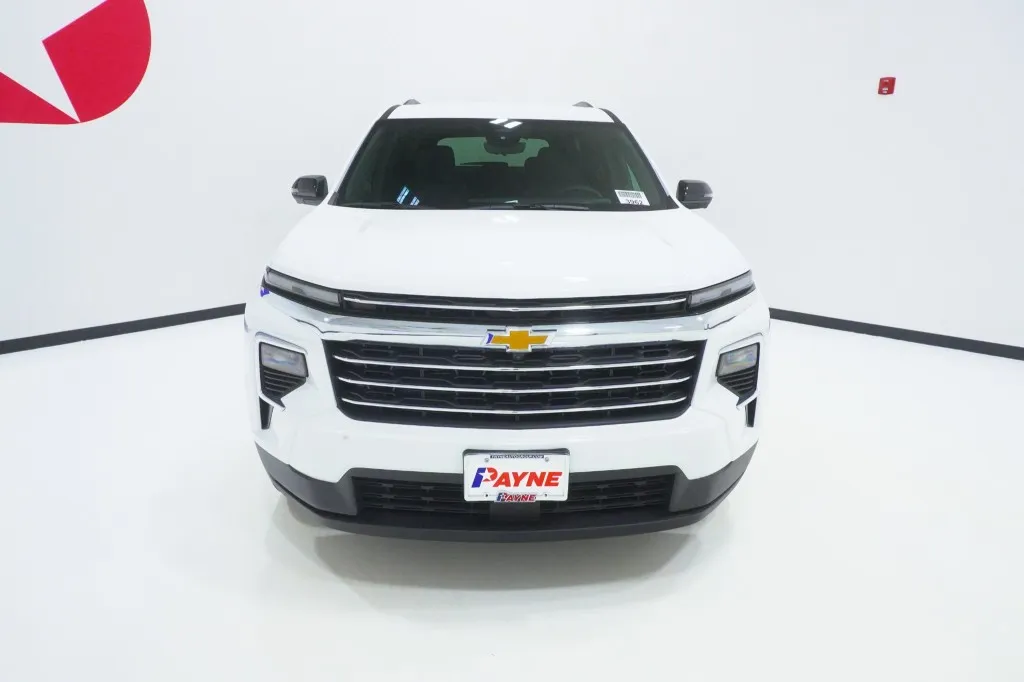2026 Chevrolet Traverse FWD LT