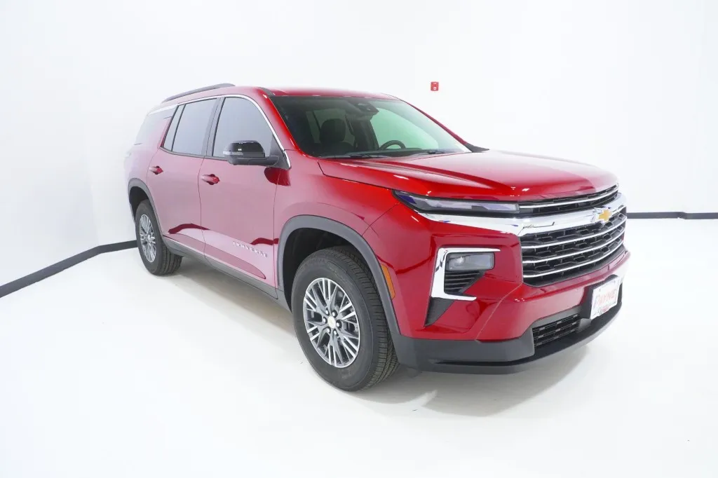 2027 Chevrolet Traverse FWD LT