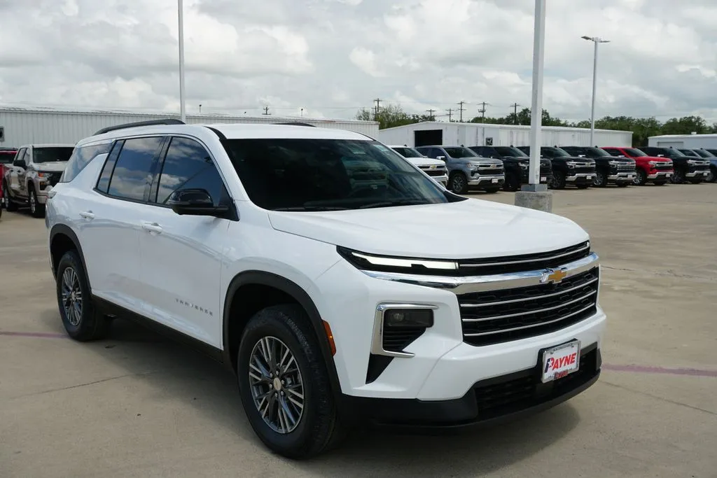 2026 Chevrolet Traverse LT
