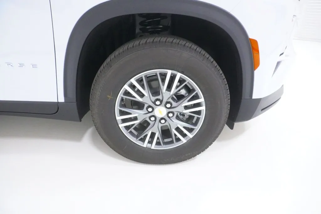 2027 Chevrolet Traverse FWD LT