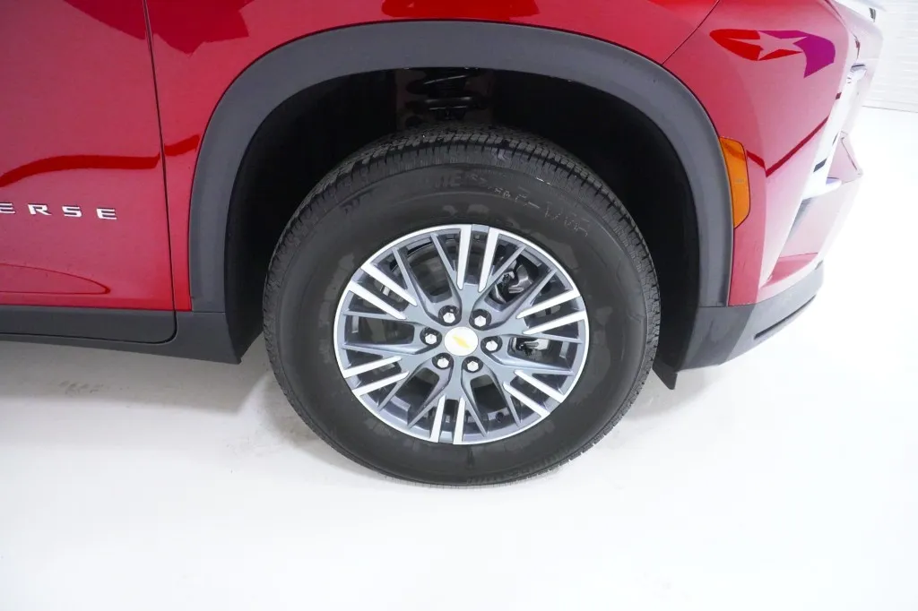 2027 Chevrolet Traverse FWD LT