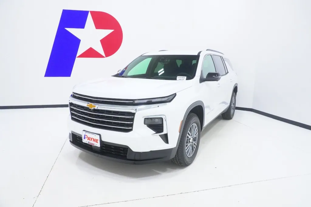 2026 Chevrolet Traverse FWD LT