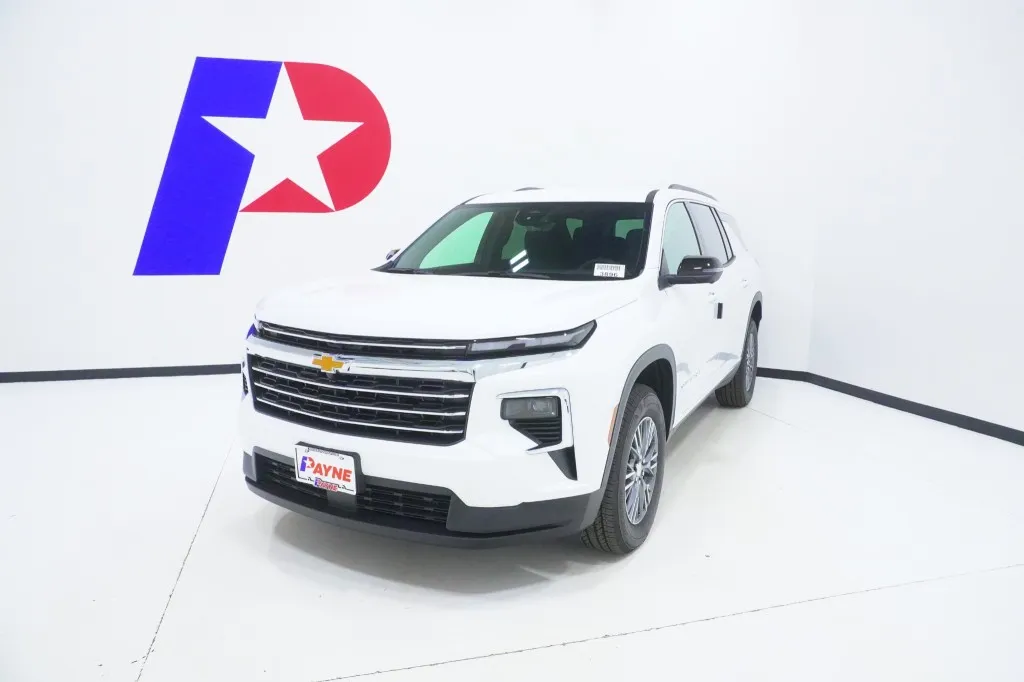 2026 Chevrolet Traverse FWD LT
