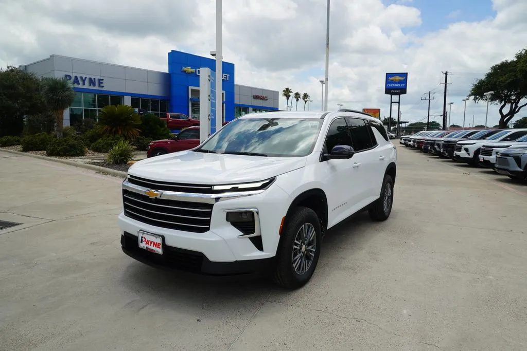 2026 Chevrolet Traverse LT