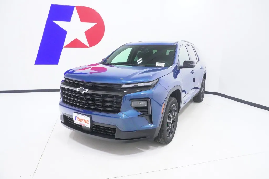 2026 Chevrolet Traverse FWD LT
