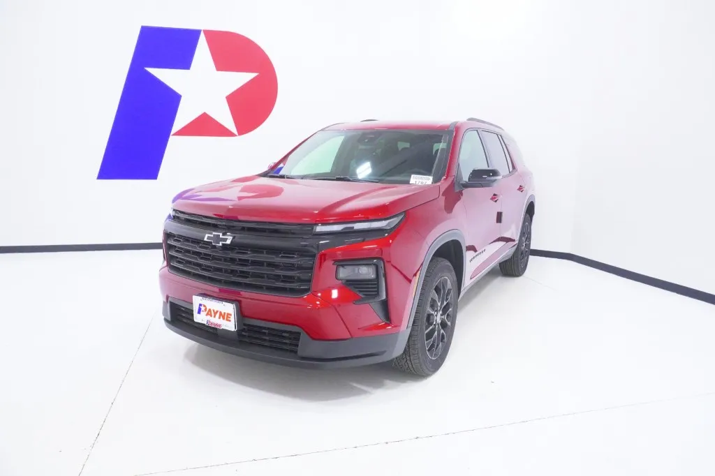 2026 Chevrolet Traverse FWD LT