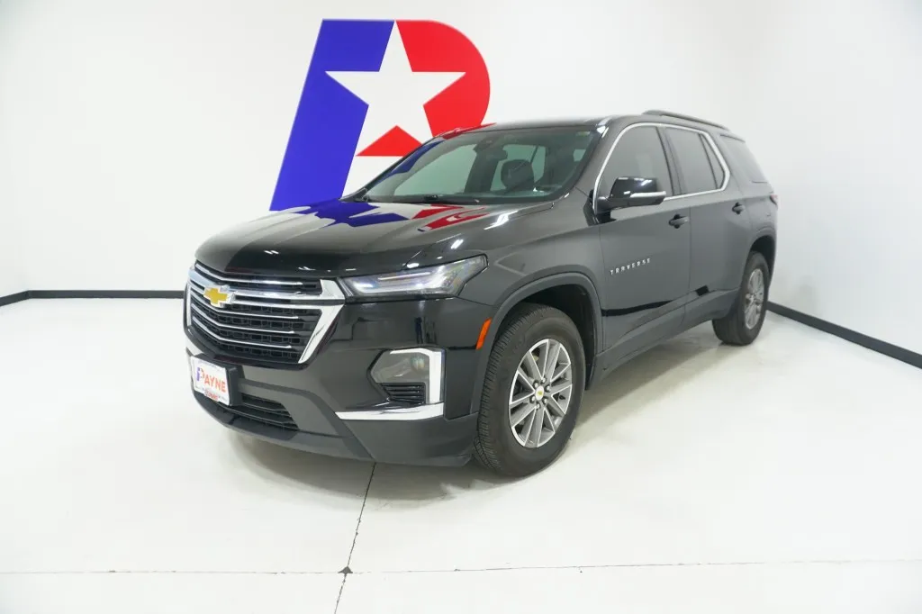2023 Chevrolet Traverse LT Cloth