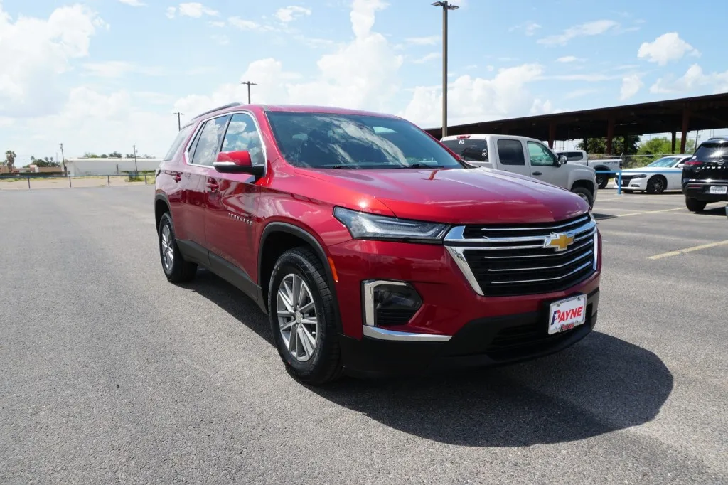 2023 Chevrolet Traverse LT Cloth