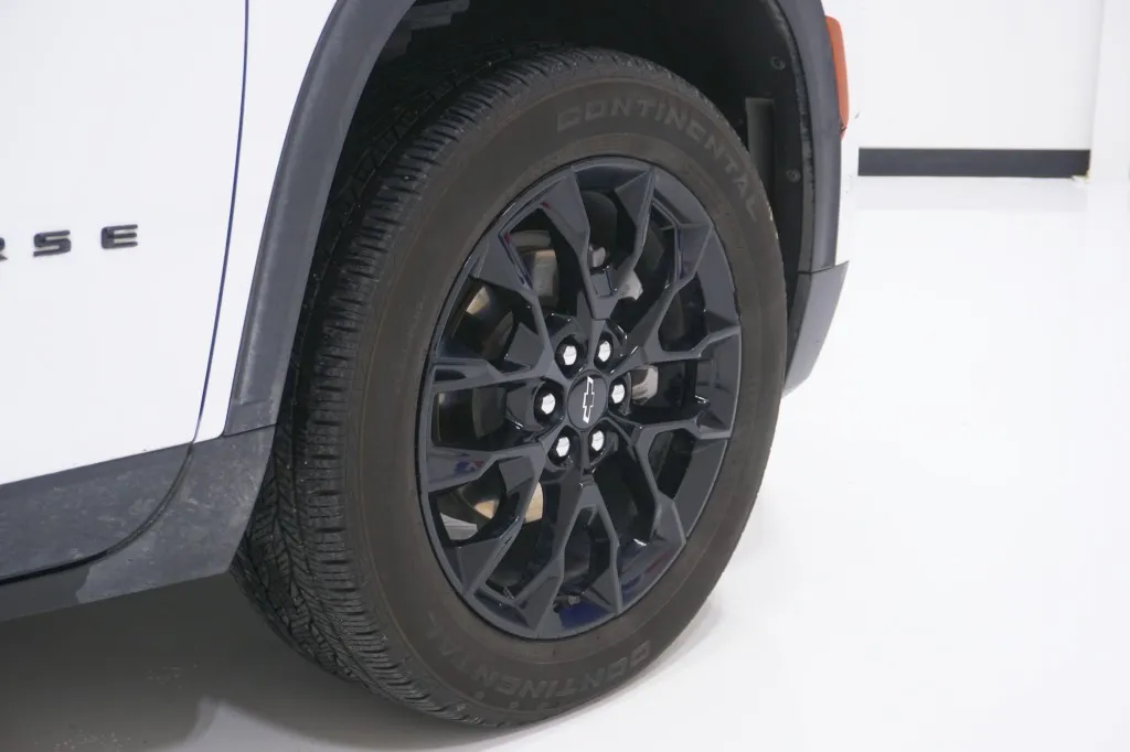 2025 Chevrolet Traverse FWD LT