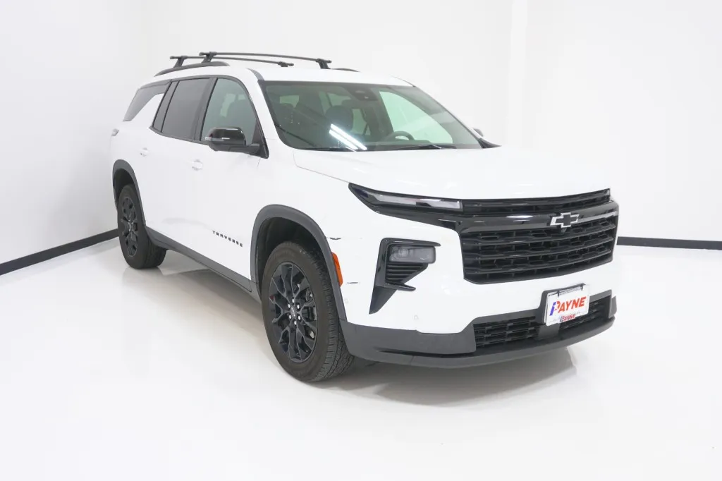 2025 Chevrolet Traverse FWD LT