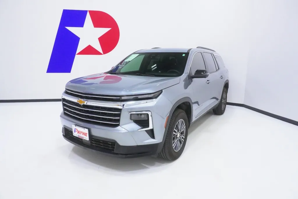 2025 Chevrolet Traverse FWD LT