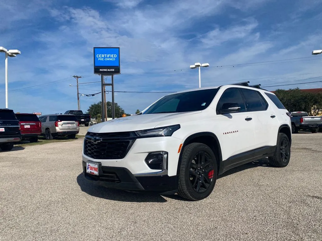 2023 Chevrolet Traverse Premier