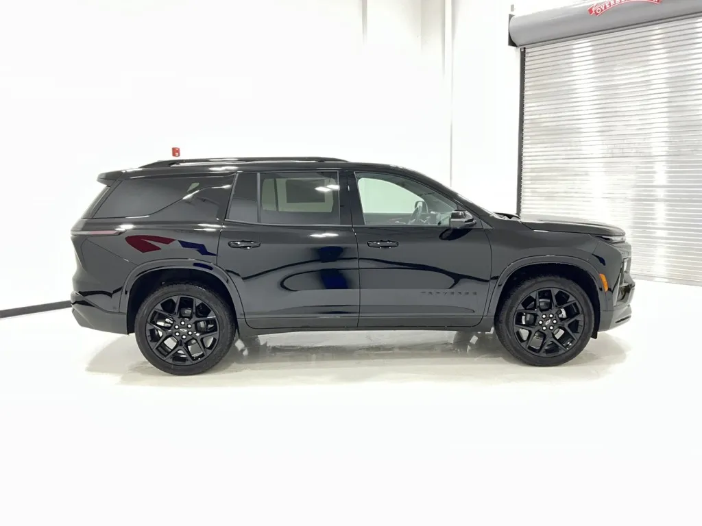 2026 Chevrolet Traverse FWD RS