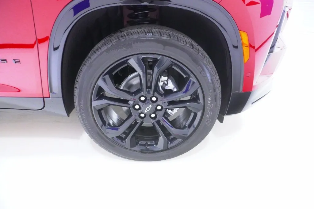 2027 Chevrolet Traverse FWD RS
