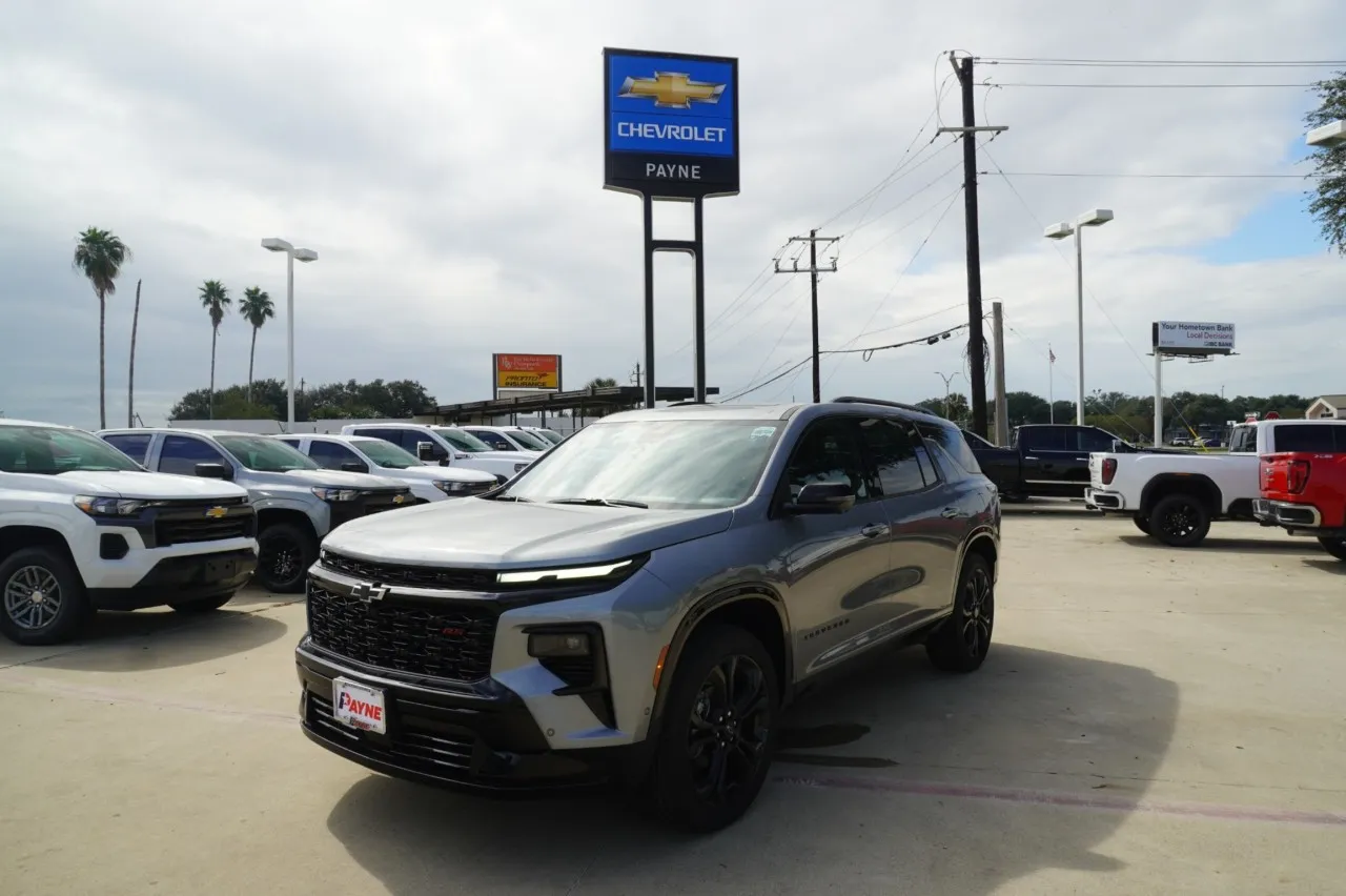2027 Chevrolet Traverse FWD RS