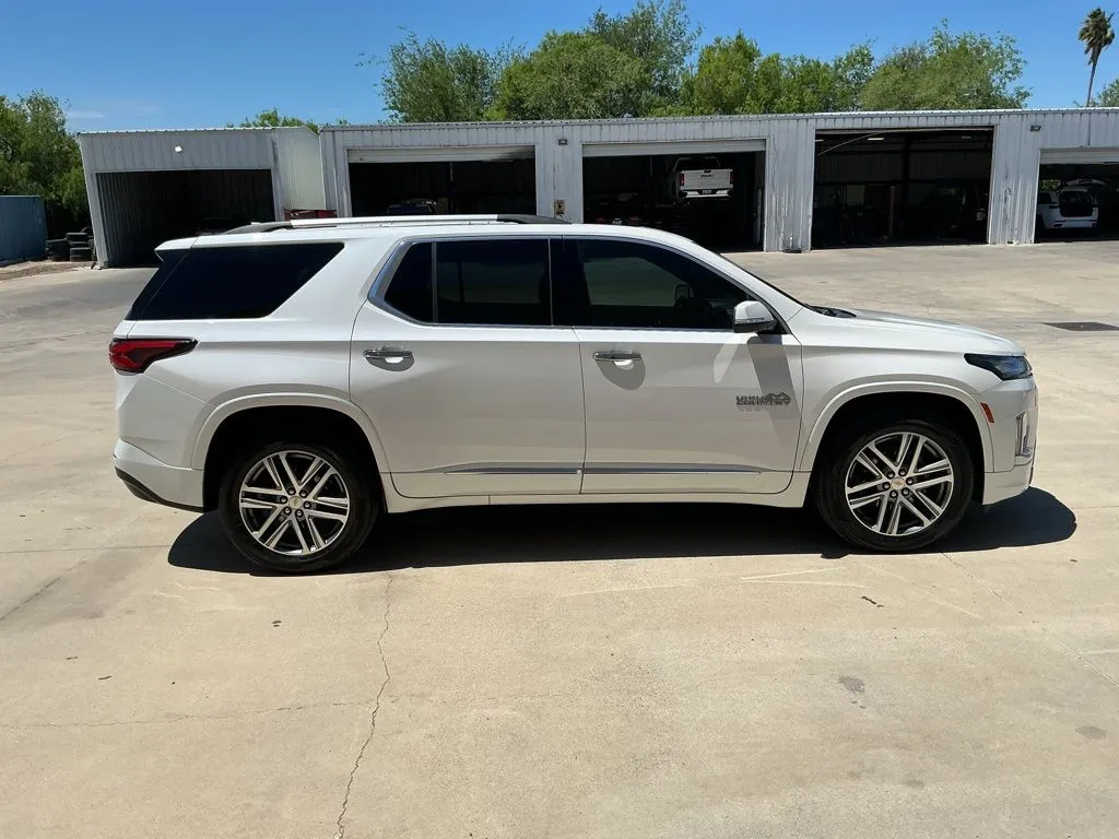 2023 Chevrolet Traverse High Country