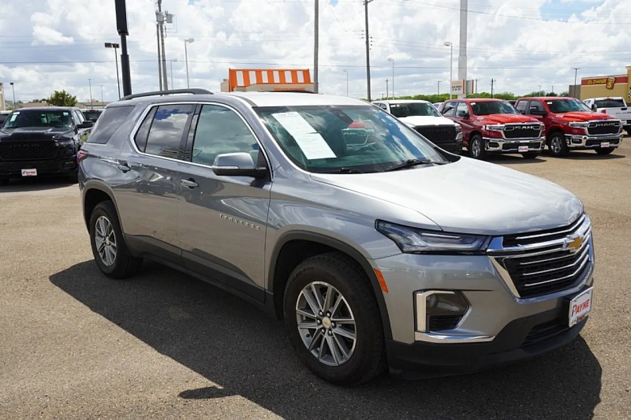 2023 Chevrolet Traverse LT Cloth