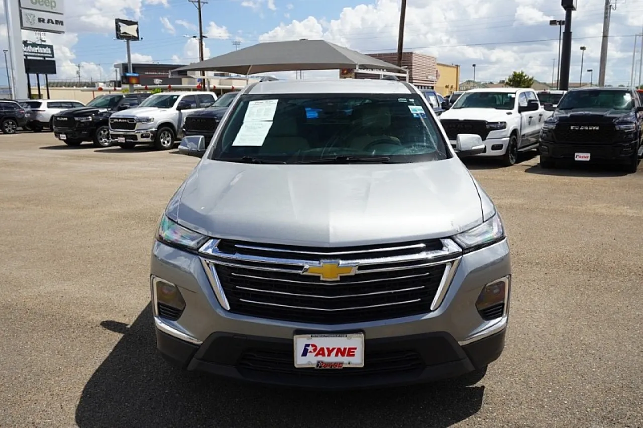 2023 Chevrolet Traverse LT Cloth