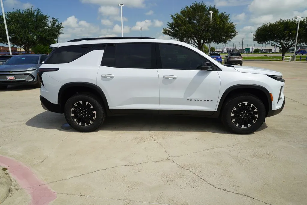 2026 Chevrolet Traverse Z71 - Photo 4