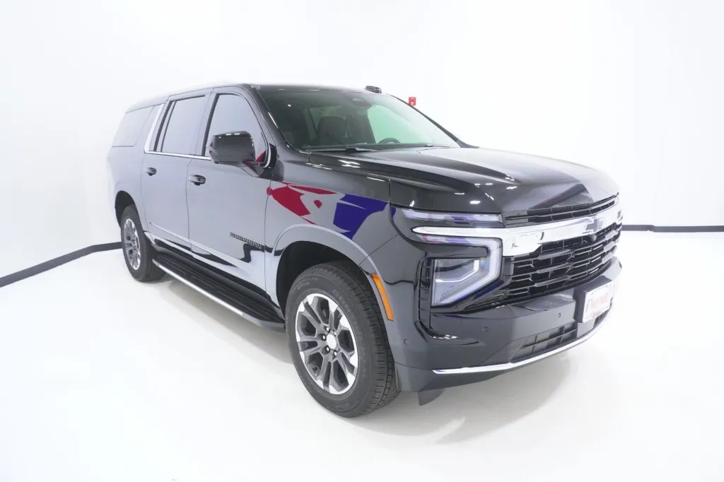 2026 Chevrolet Suburban LS