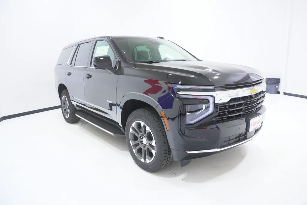 2026 Chevrolet Tahoe LS