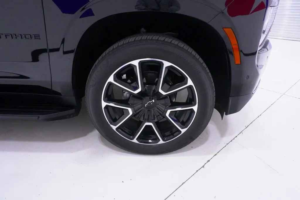 2025 Chevrolet Tahoe RST