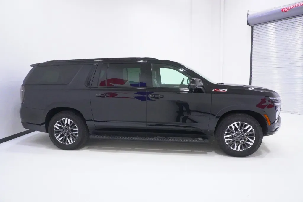 2025 Chevrolet Suburban Z71