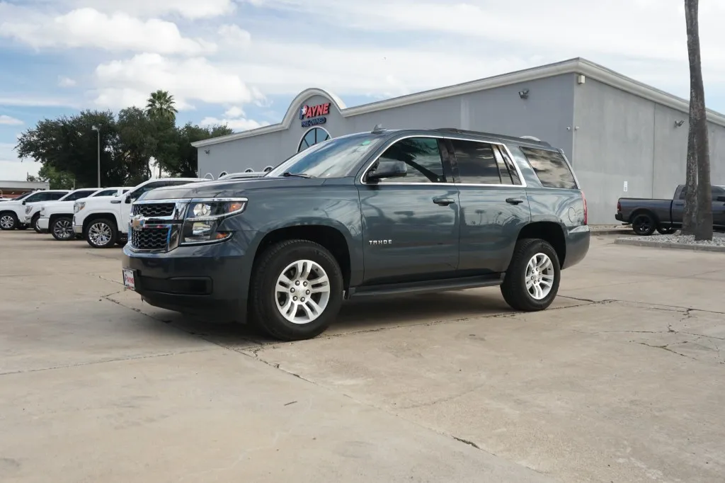 Chevrolet Tahoe's photo