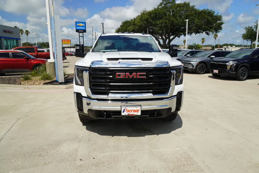 2026 GMC Sierra 2500HD Pro