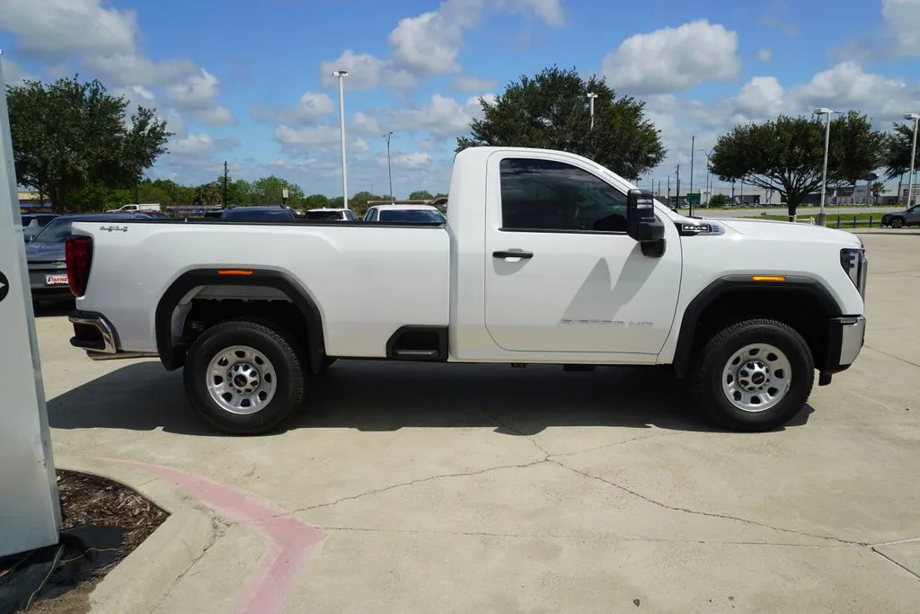 2026 GMC Sierra 2500HD Pro