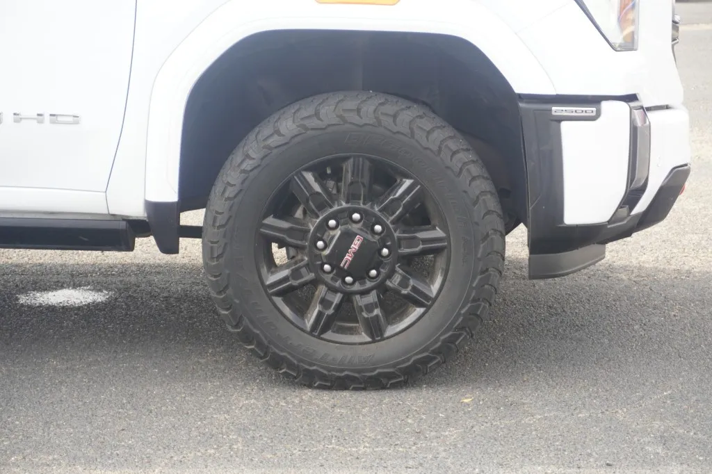 2024 GMC Sierra 2500HD AT4