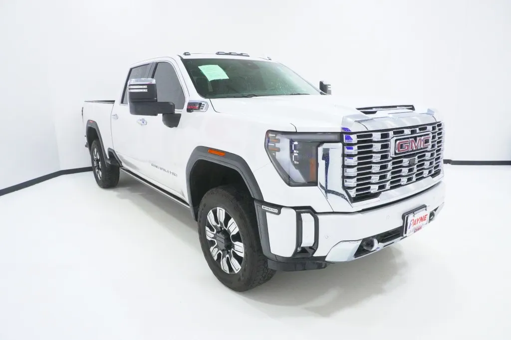 2024 GMC Sierra 2500HD Denali