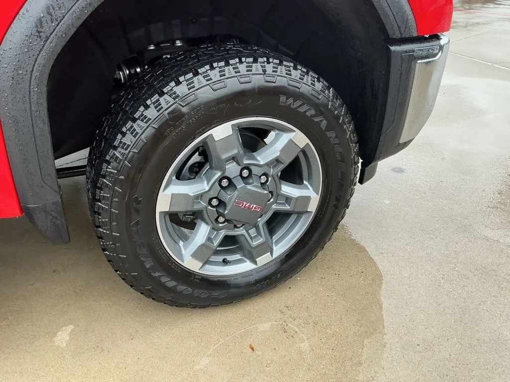 2026 GMC Sierra 2500HD SLE