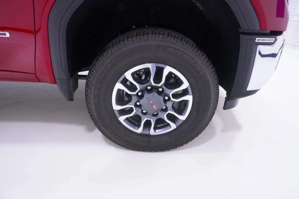 2026 GMC Sierra 2500HD SLT