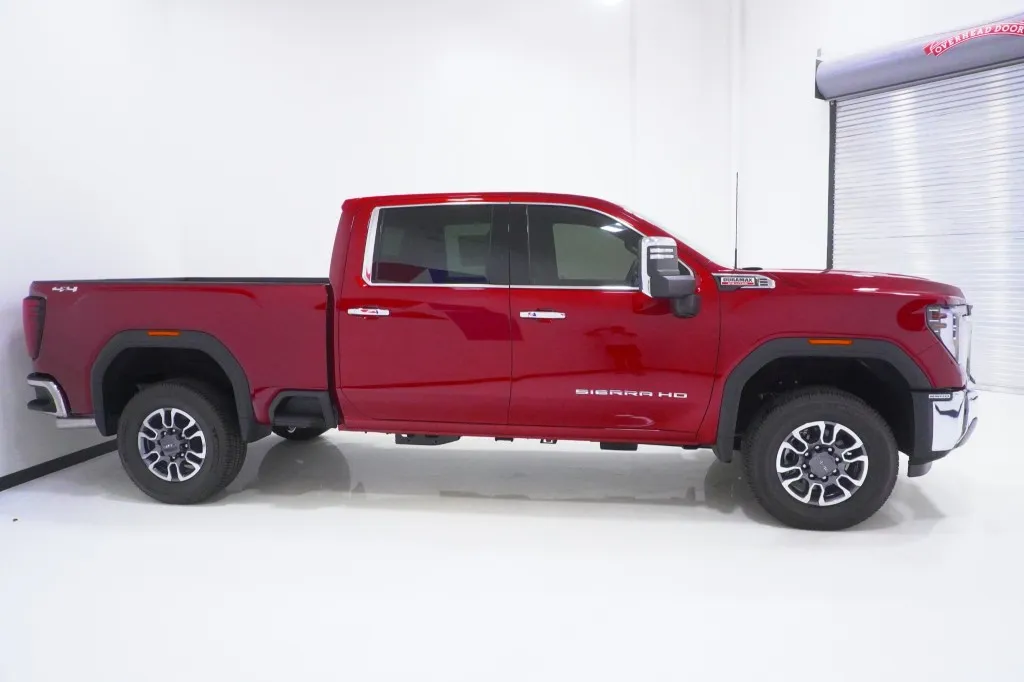 2026 GMC Sierra 2500HD SLT
