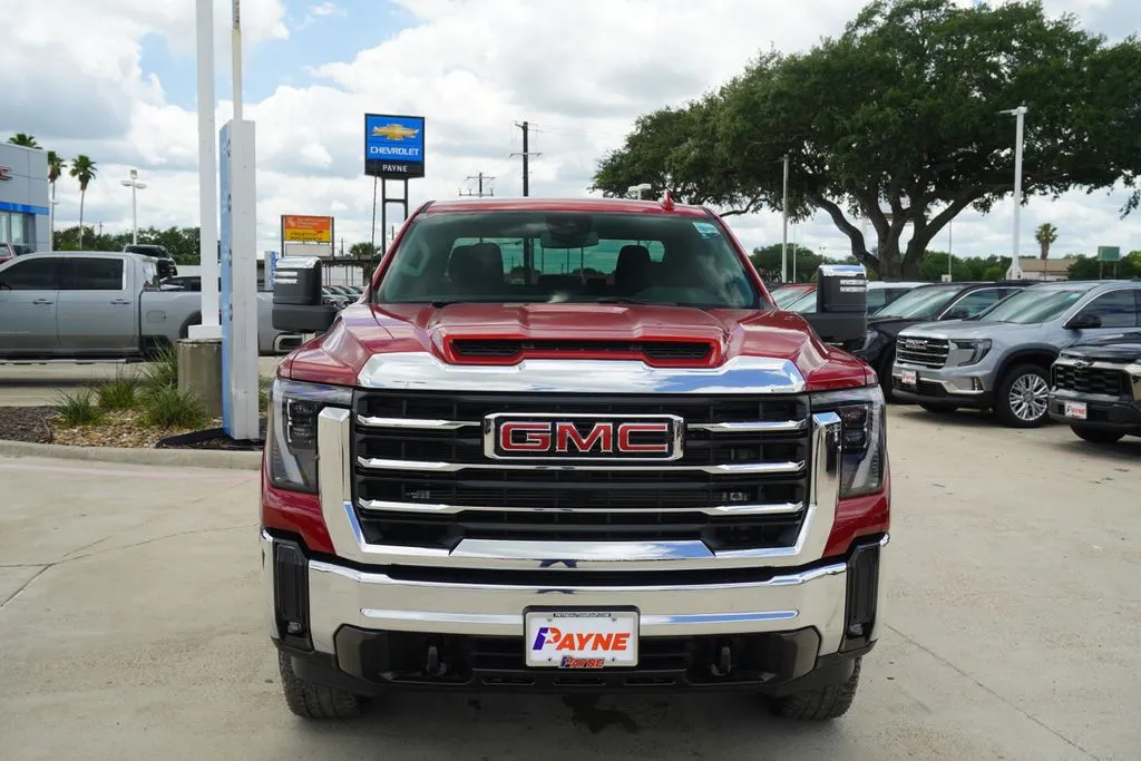 2026 GMC Sierra 2500HD SLT