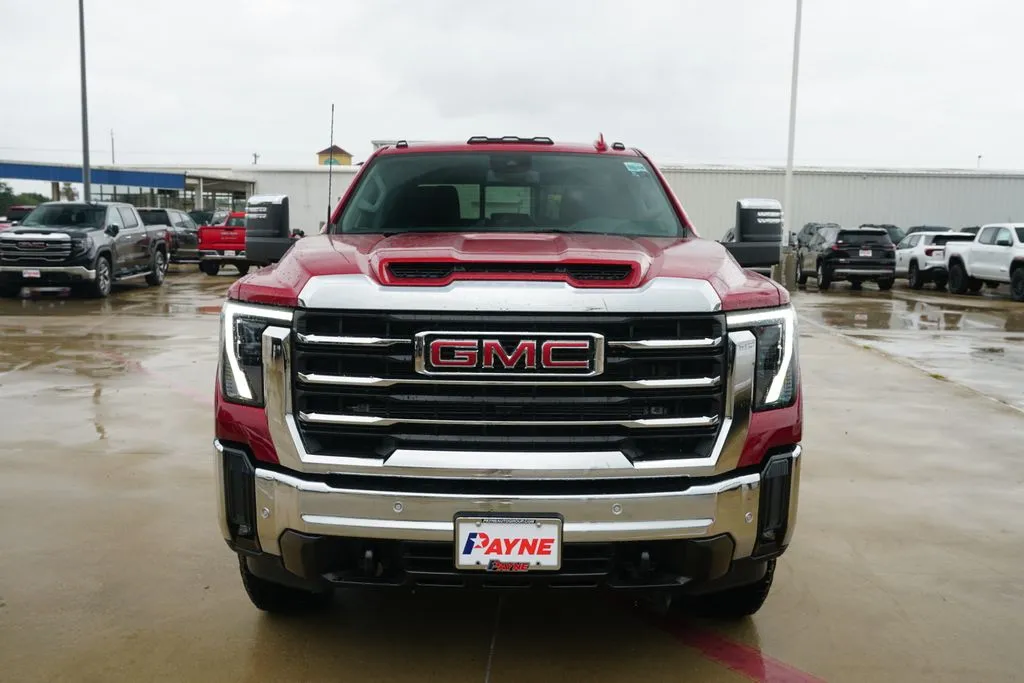 2026 GMC Sierra 2500HD SLT
