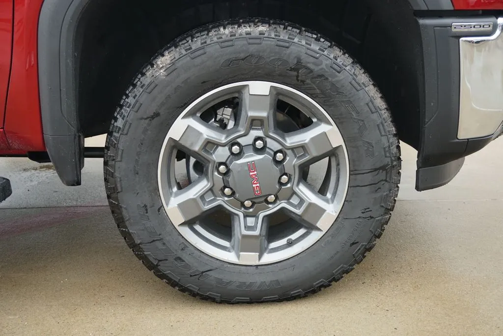 2026 GMC Sierra 2500HD SLT